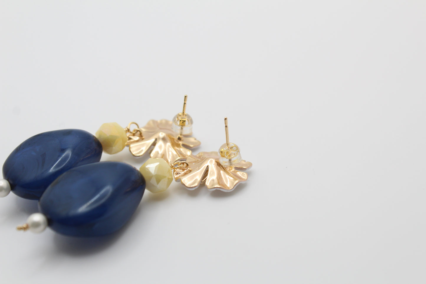 Blue Daisy Earrings