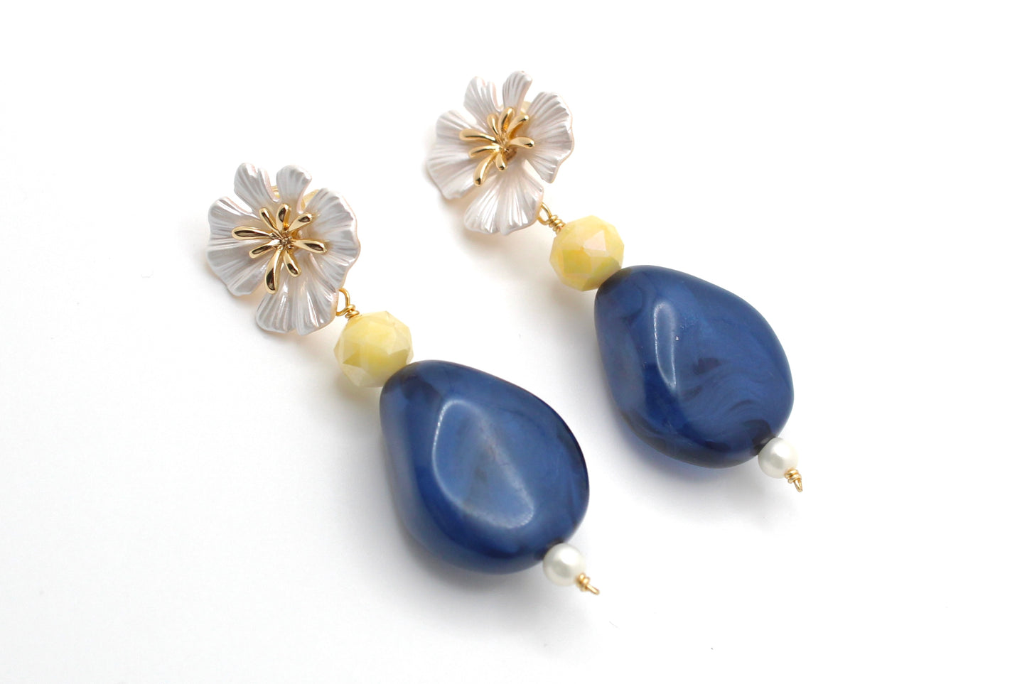 Blue Daisy Earrings