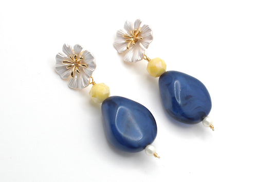 Blue Daisy Earrings