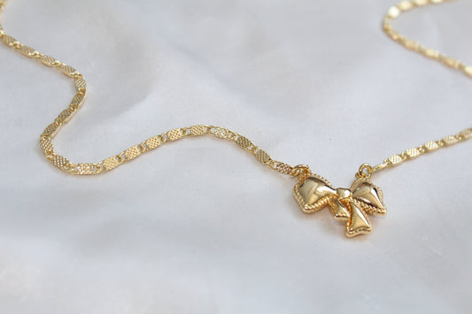 Essential Bow Necklace