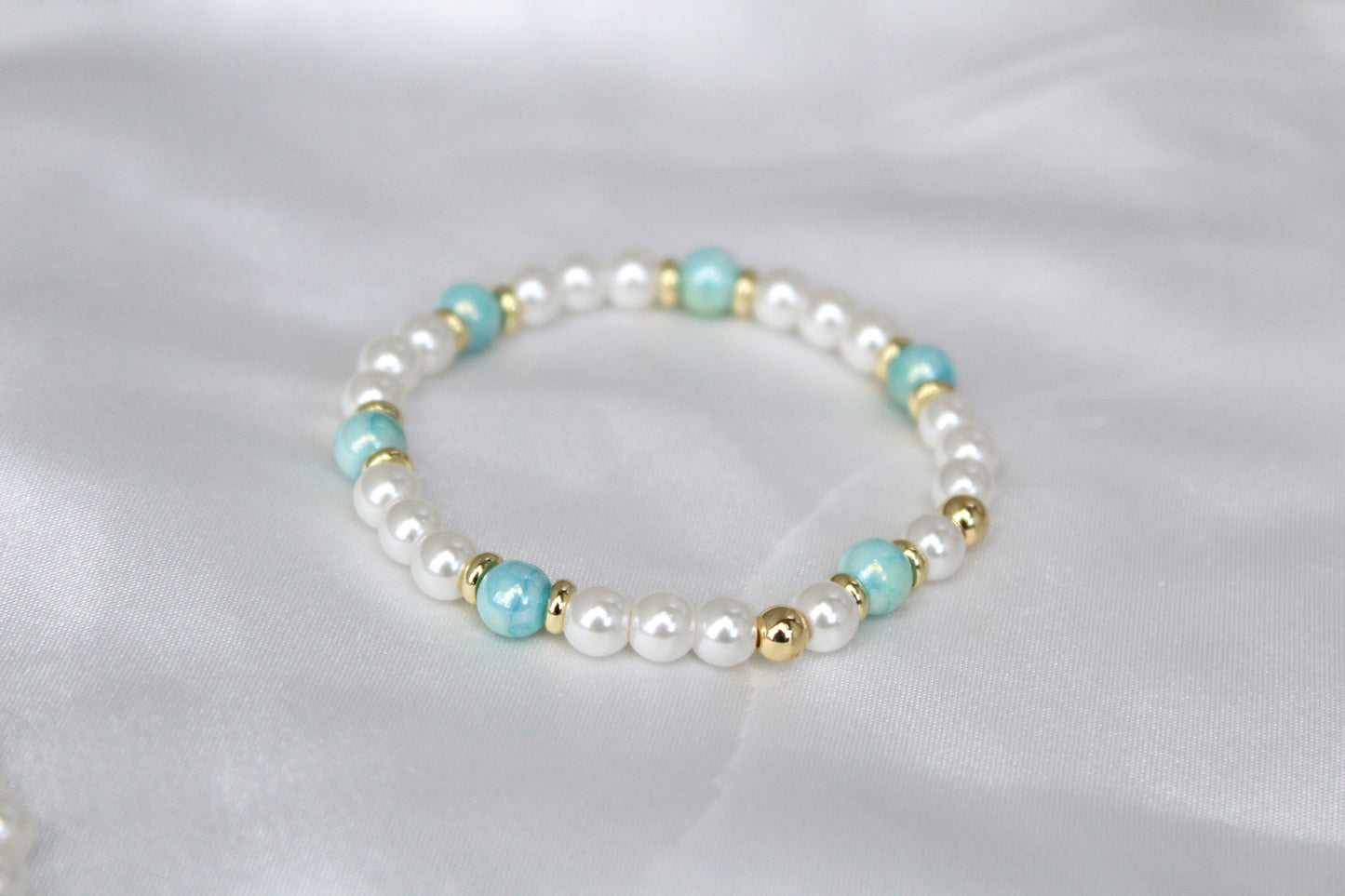 Pearl Basics Bracelets